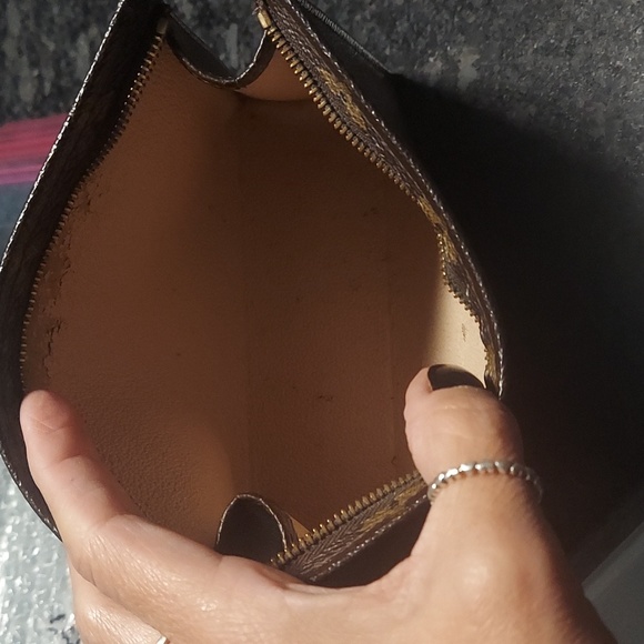 Louis Vuitton Discontinued Monogram Toiletry Pouch 15 Poche Toilette - Picture 10 of 13